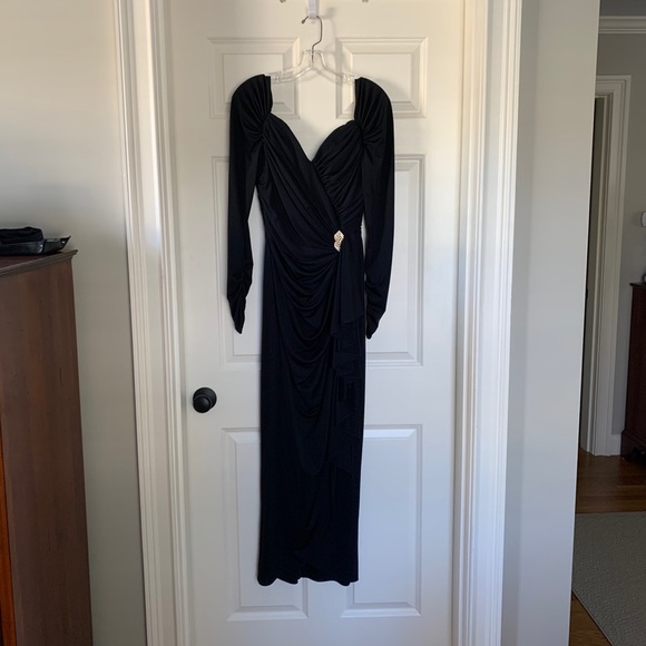 Special Occasion Dress - Picture 2 of 4